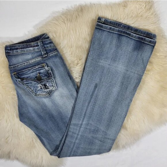 ❤️ Vigoss Low Rise Distressed Flare Jeans - Picture 4 of 5